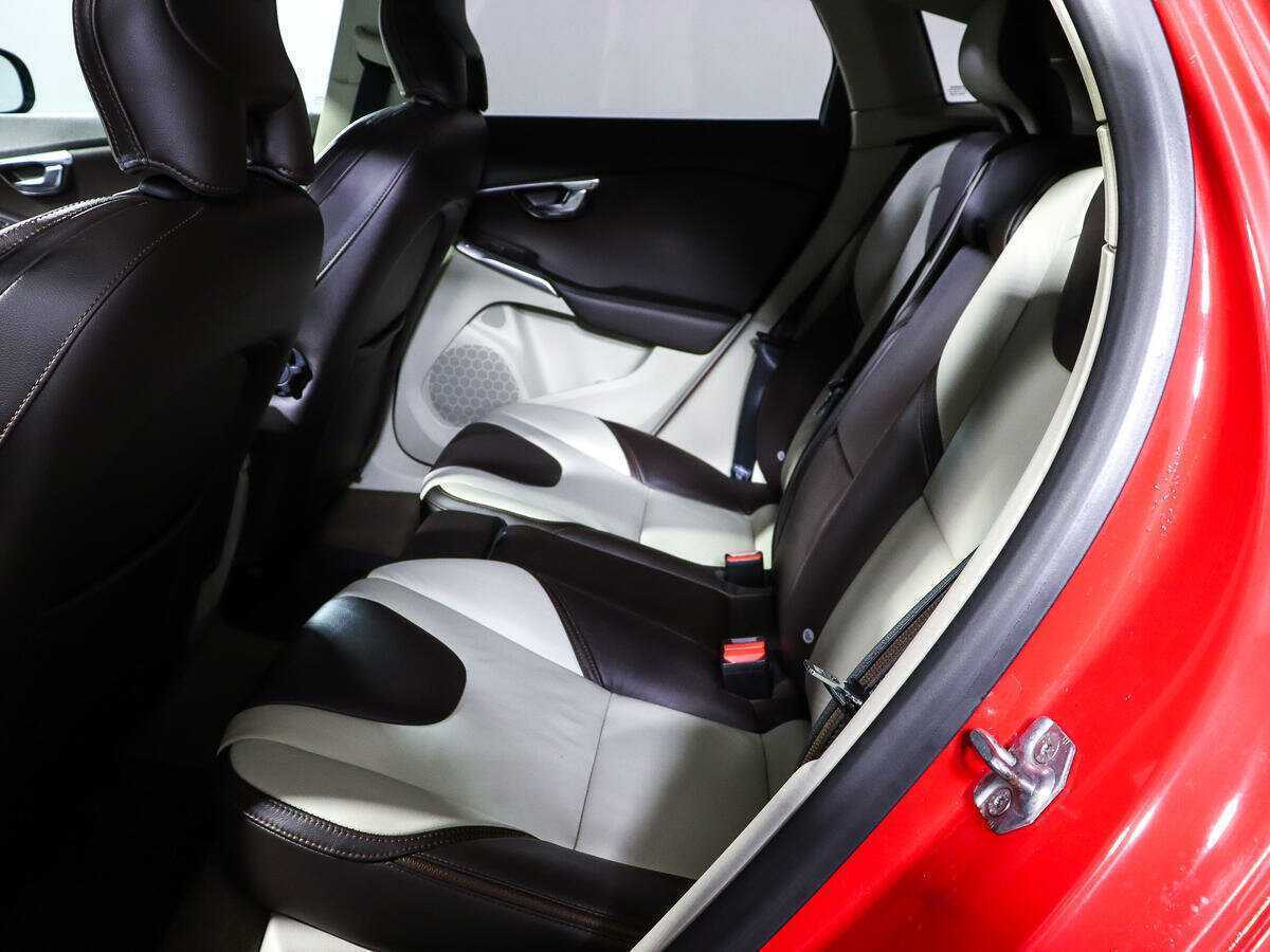 Volvo V40 Cross Country 2014 года с пробегом. Фото: #7