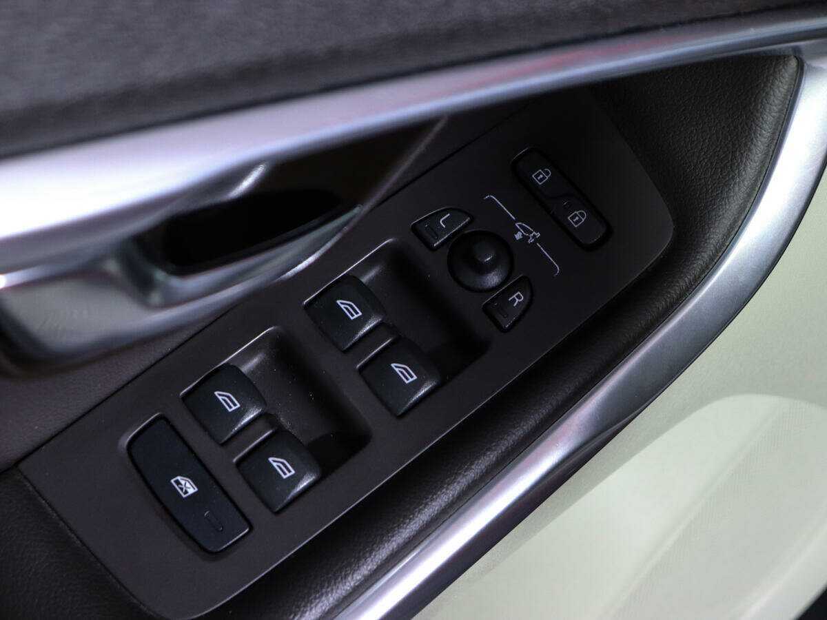 Volvo V40 Cross Country 2014 года с пробегом. Фото: #12