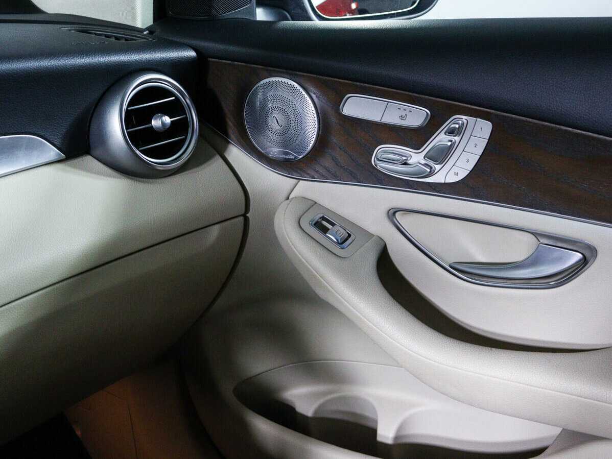 Mercedes-Benz GLC Coupe 2017 года с пробегом. Фото: #14