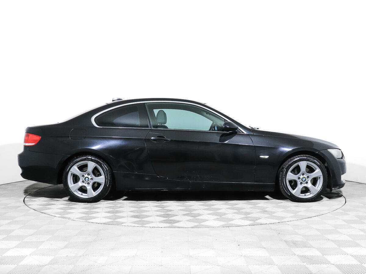 BMW 3 серии 2008 года с пробегом. Фото: #2