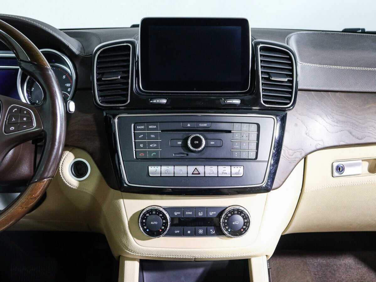 Mercedes-Benz GLE 2015 года с пробегом. Фото: #11