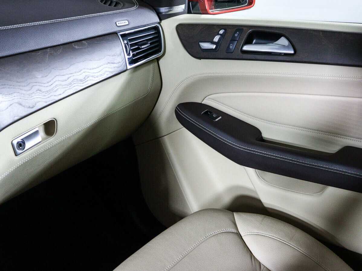 Mercedes-Benz GLE 2015 года с пробегом. Фото: #20