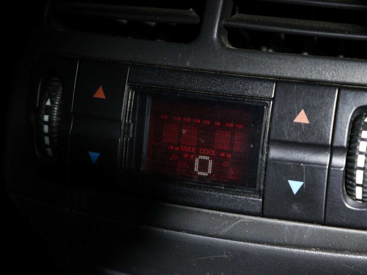 Mercedes-Benz E-Класс 2005 года с пробегом. Фото: #14