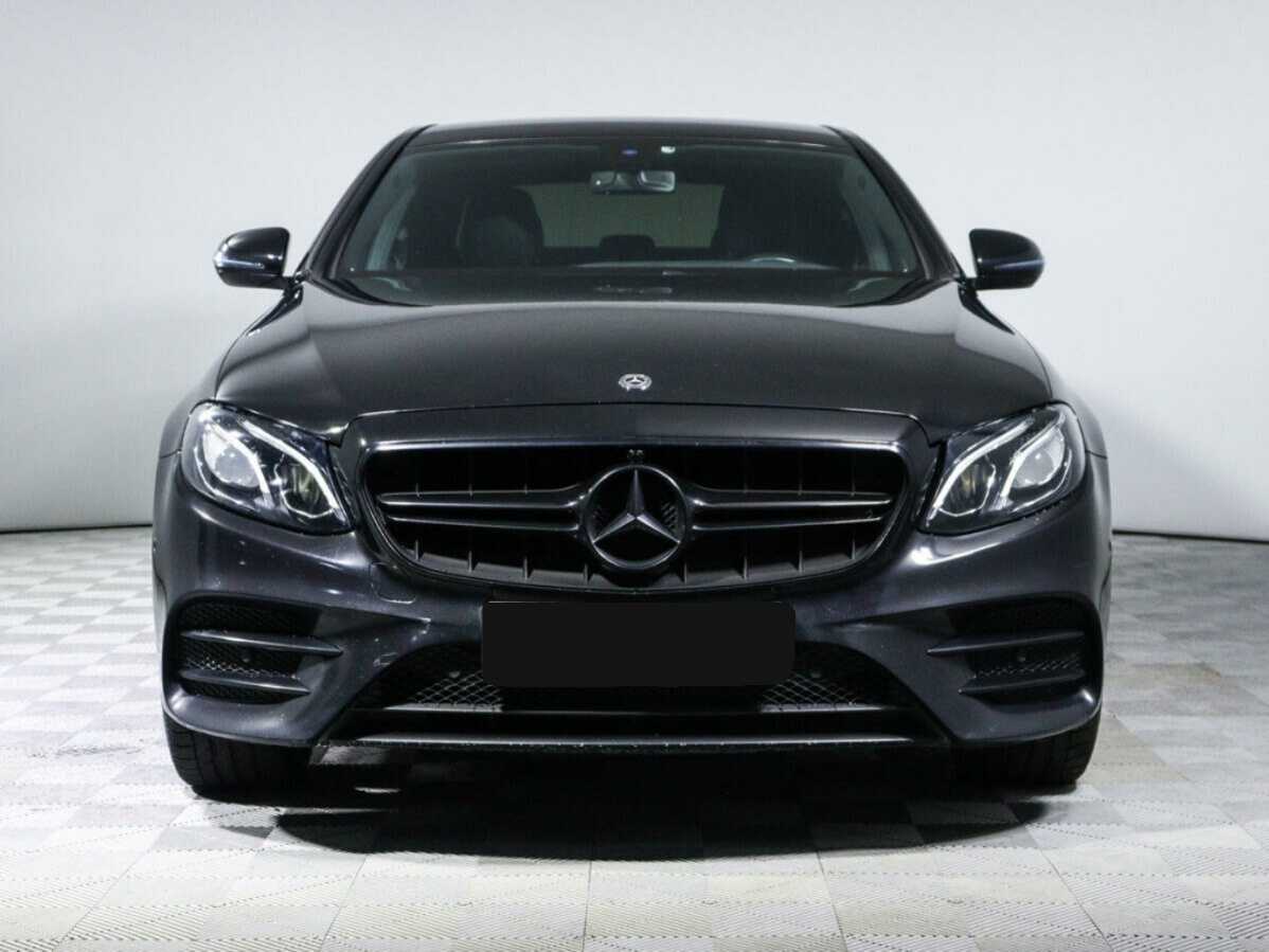 Mercedes-Benz E-Класс 2019 года с пробегом. Фото: #1