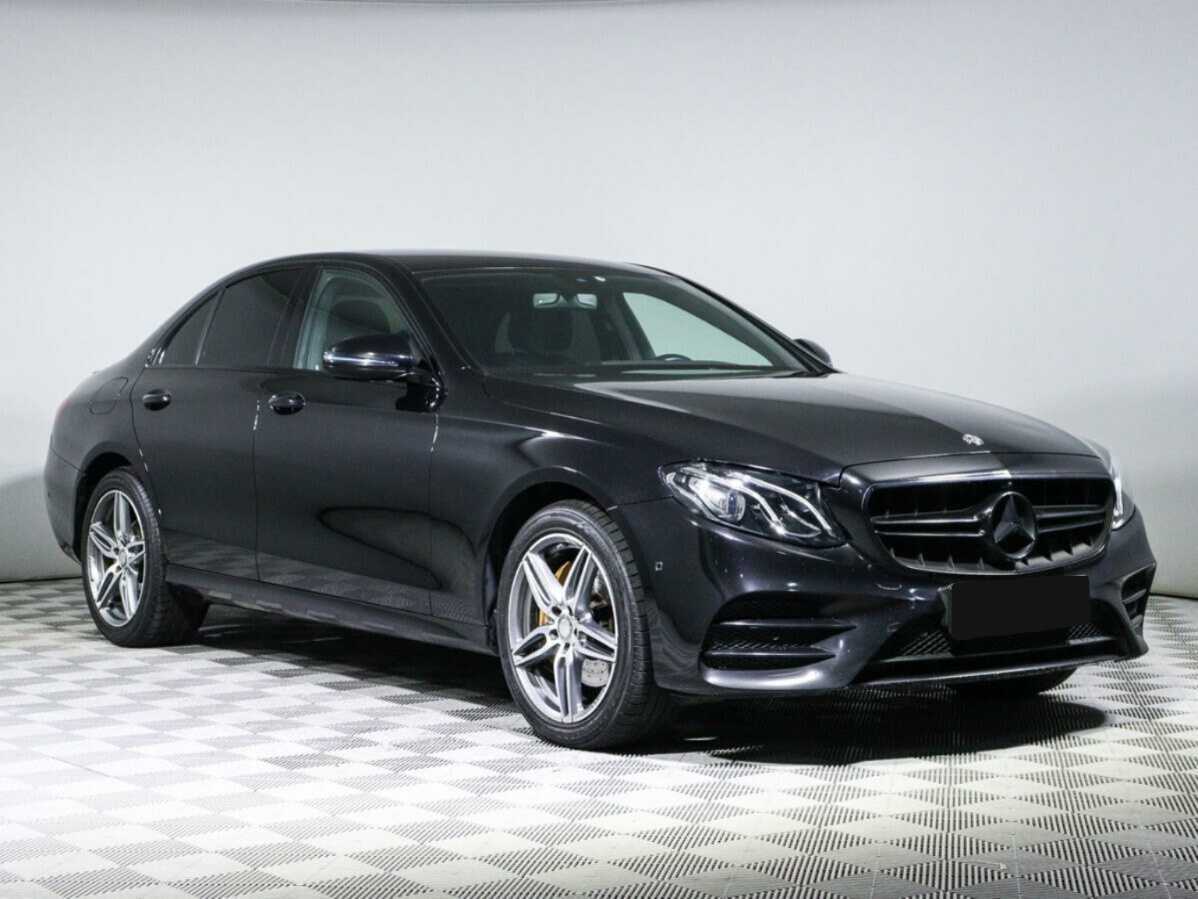 Mercedes-Benz E-Класс 2019 года с пробегом. Фото: #2