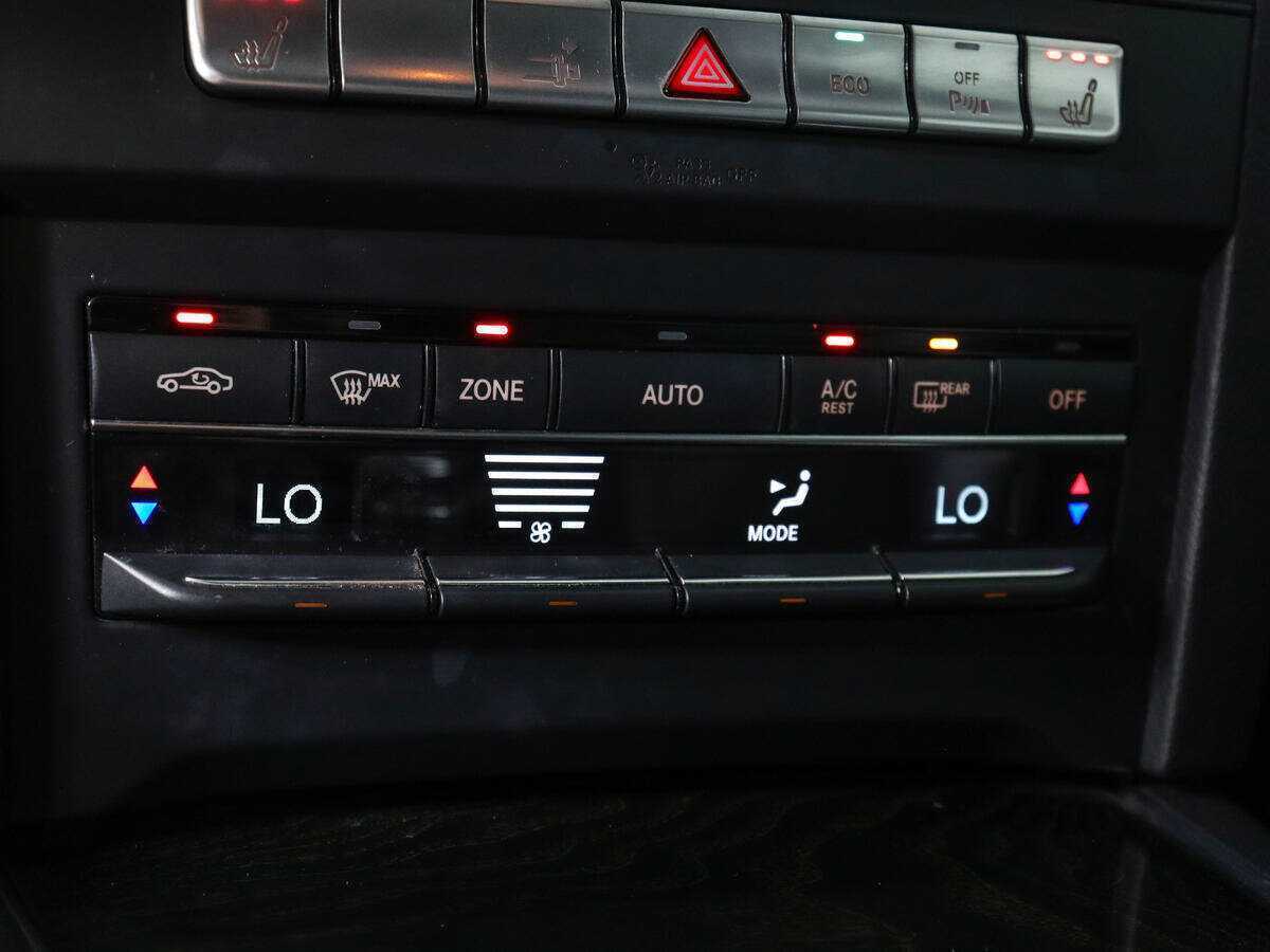 Mercedes-Benz E-Класс 2013 года с пробегом. Фото: #12