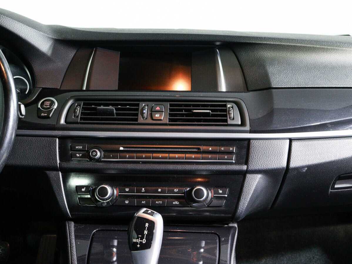 BMW 5 серии 2016 года с пробегом. Фото: #10
