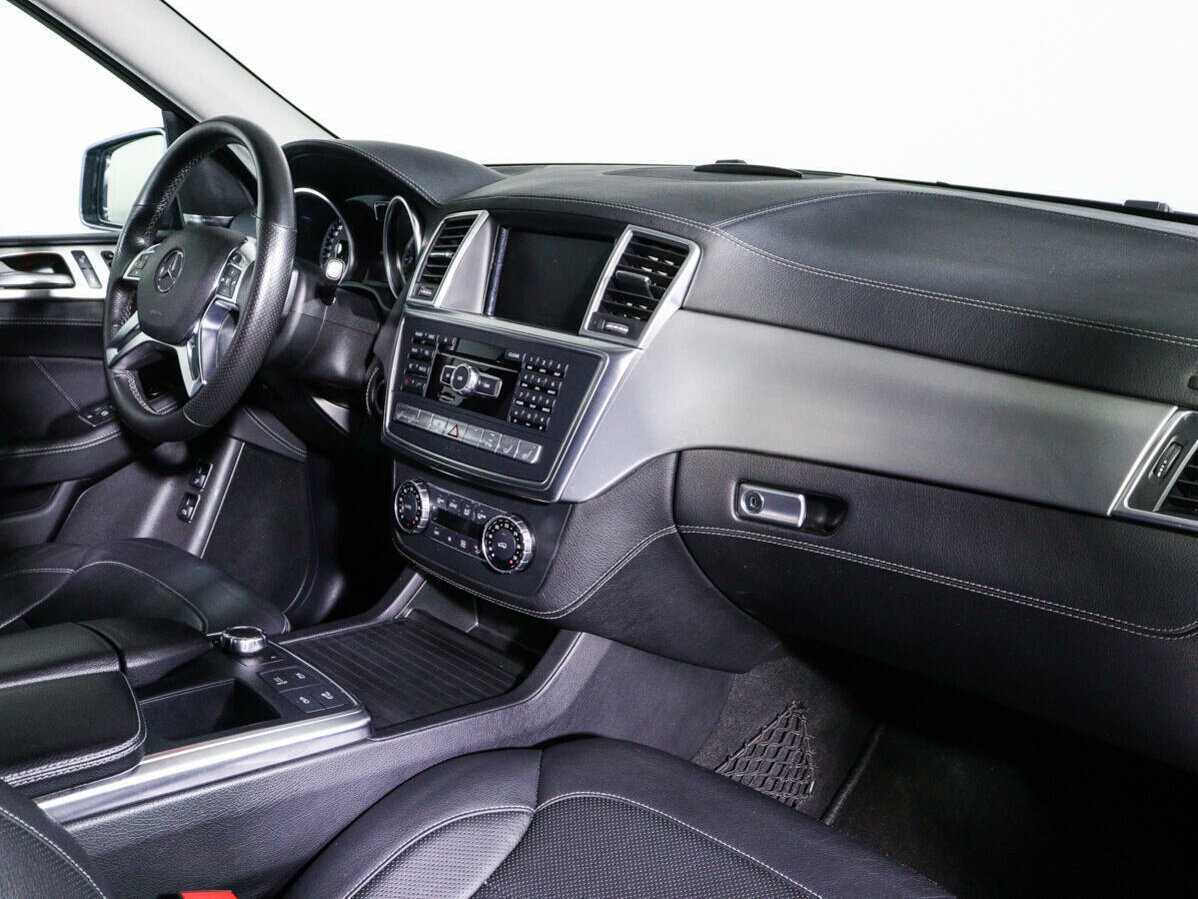 Mercedes-Benz GL-Класс 2014 года с пробегом. Фото: #8