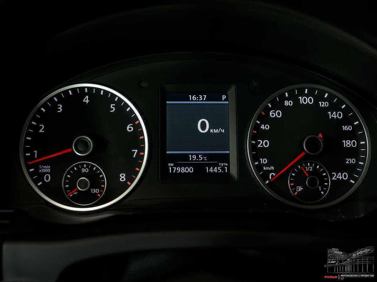 Volkswagen Tiguan 2011 года с пробегом. Фото: #9