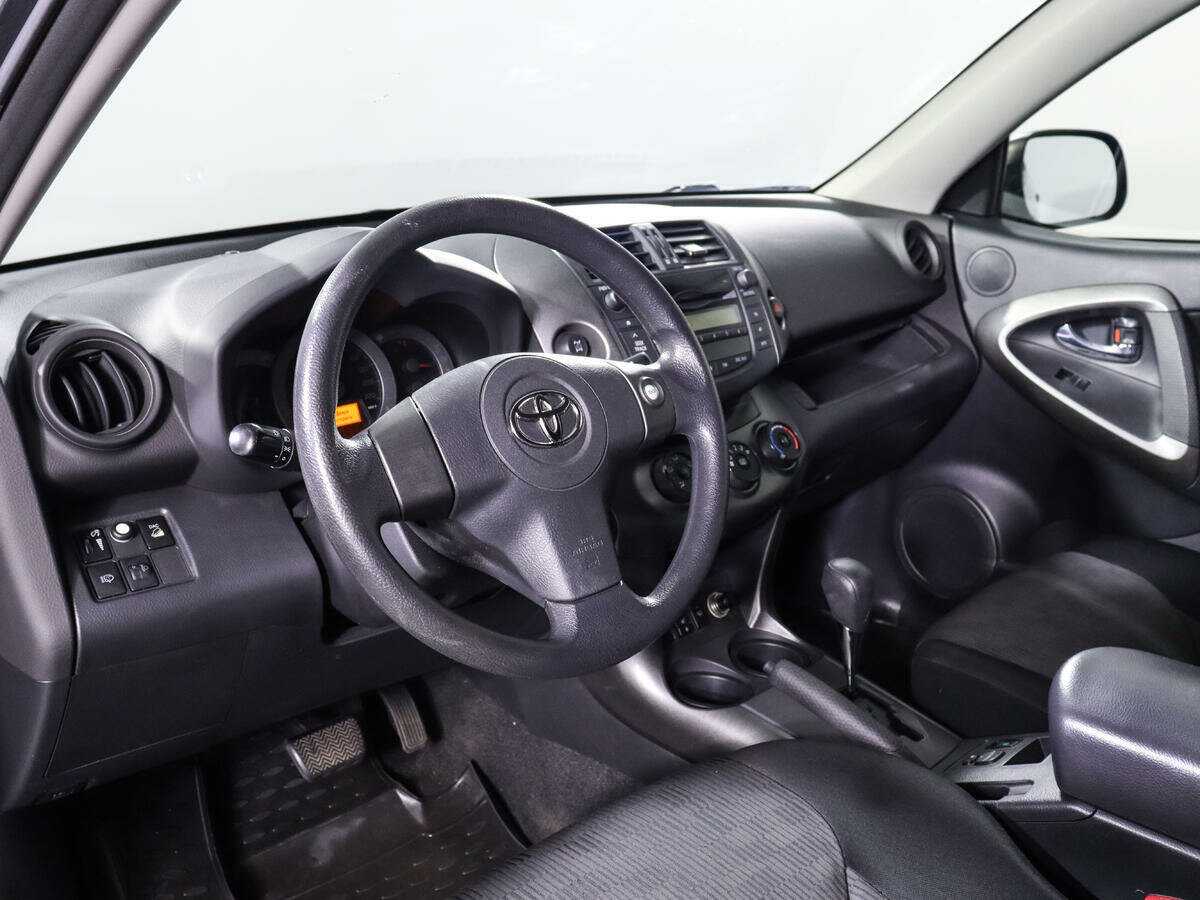 Toyota RAV4 2010 года с пробегом. Фото: #10