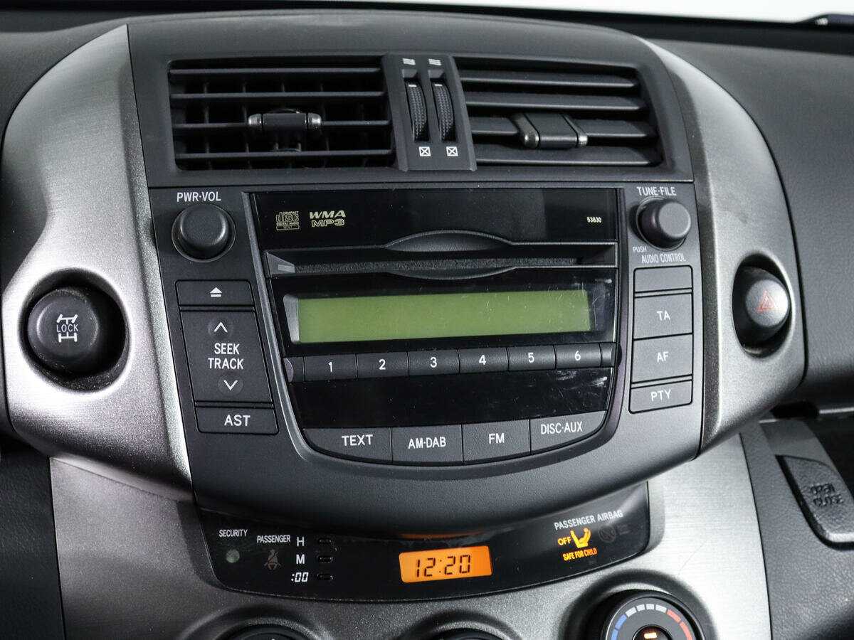 Toyota RAV4 2010 года с пробегом. Фото: #12