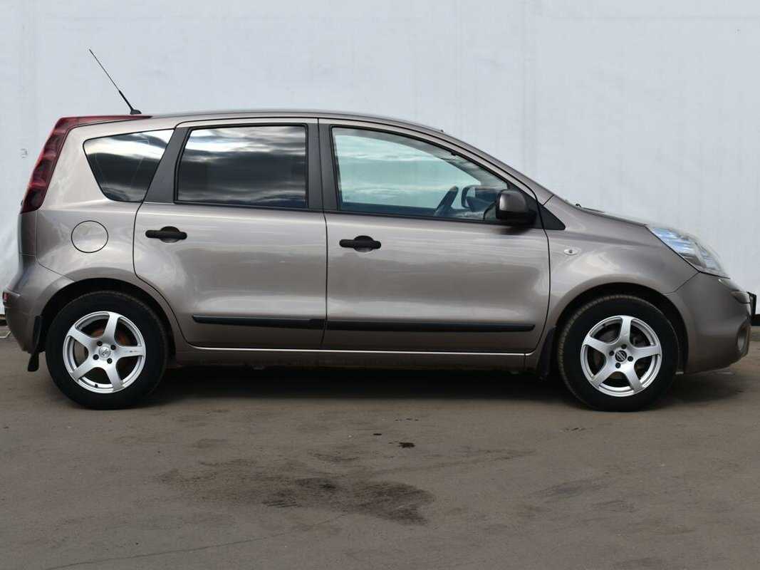 Nissan Note 2011 года с пробегом. Фото: #3