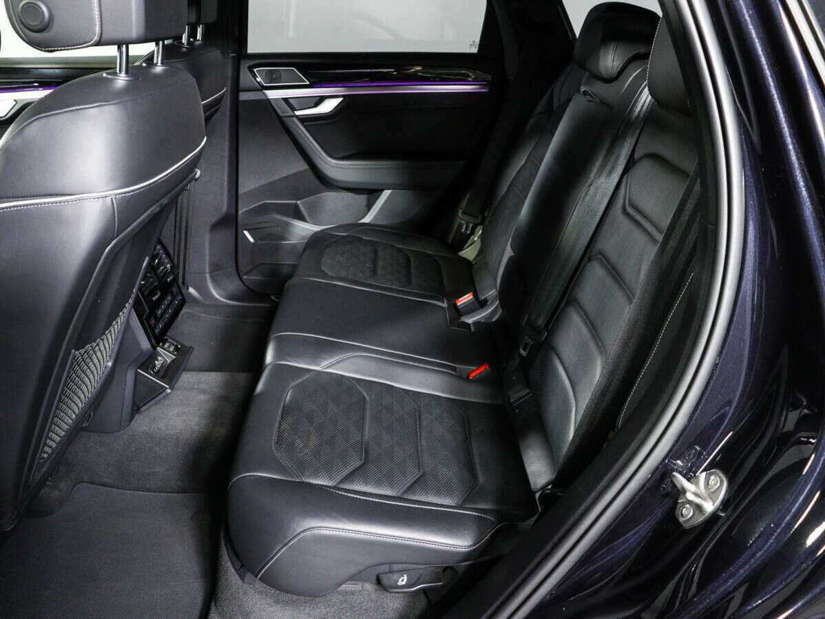 Volkswagen Touareg 2020 года с пробегом. Фото: #7