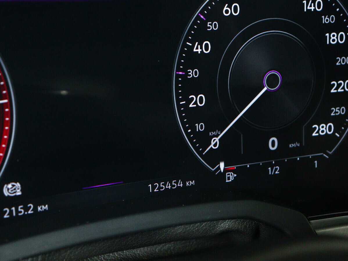 Volkswagen Touareg 2020 года с пробегом. Фото: #8