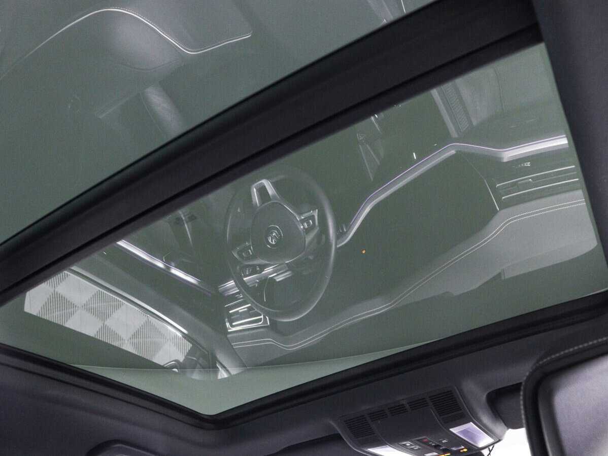 Volkswagen Touareg 2020 года с пробегом. Фото: #13