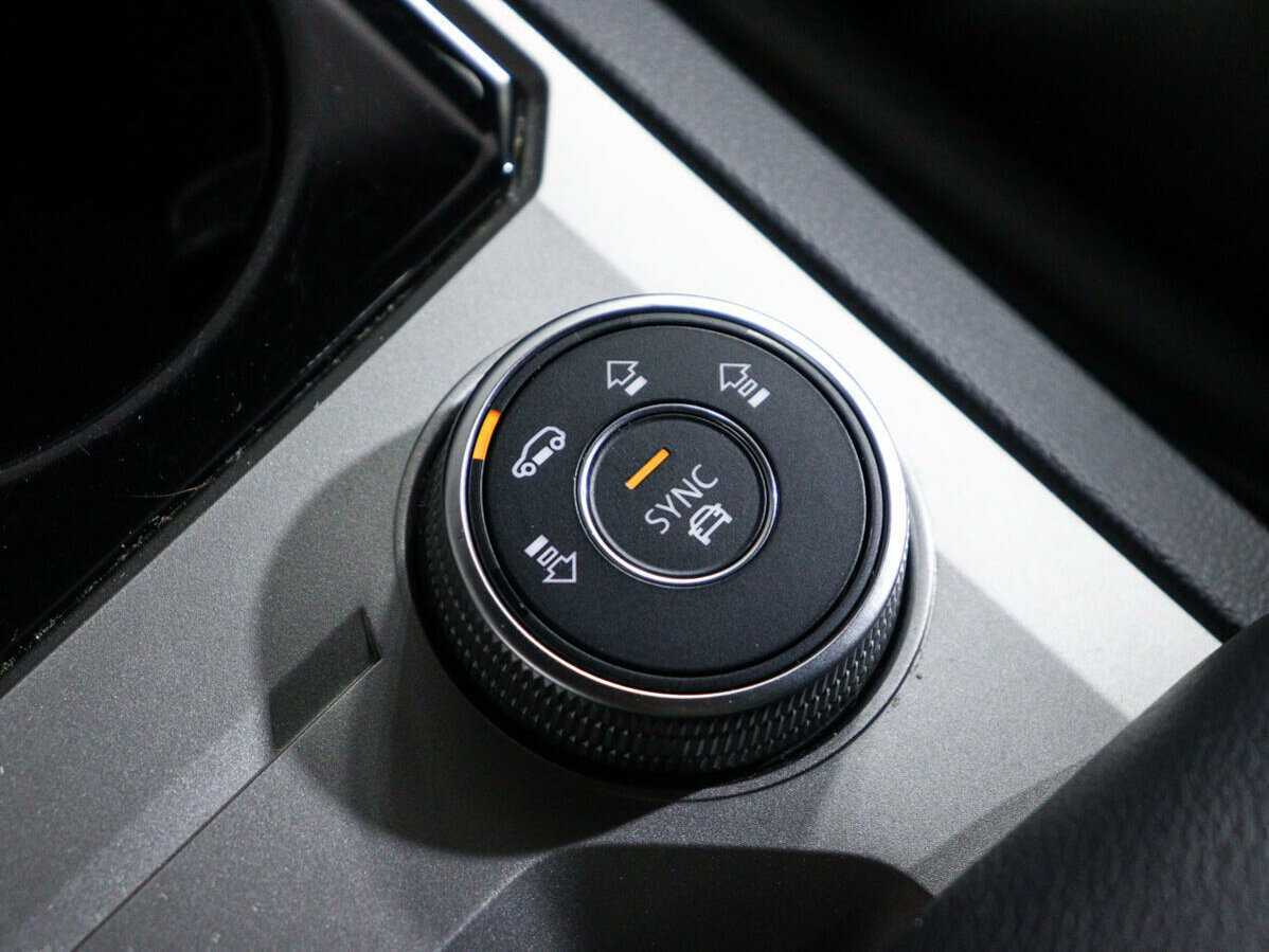 Volkswagen Touareg 2020 года с пробегом. Фото: #18