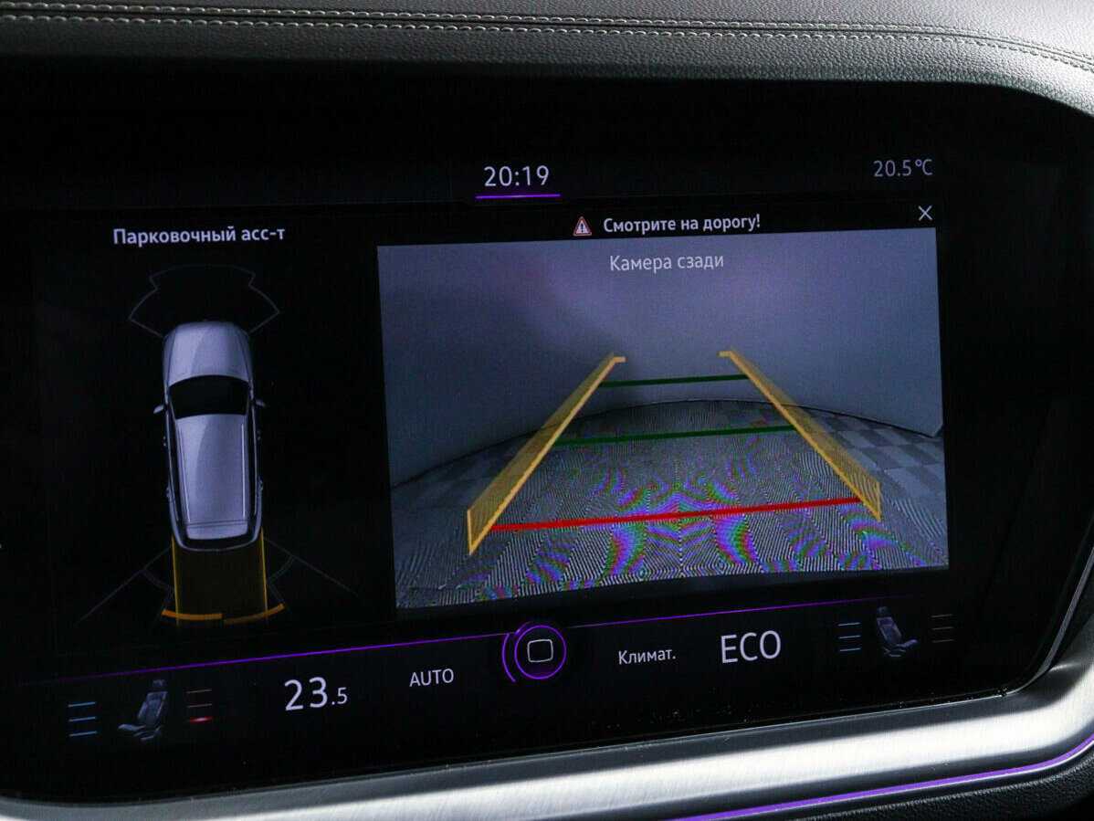 Volkswagen Touareg 2020 года с пробегом. Фото: #19