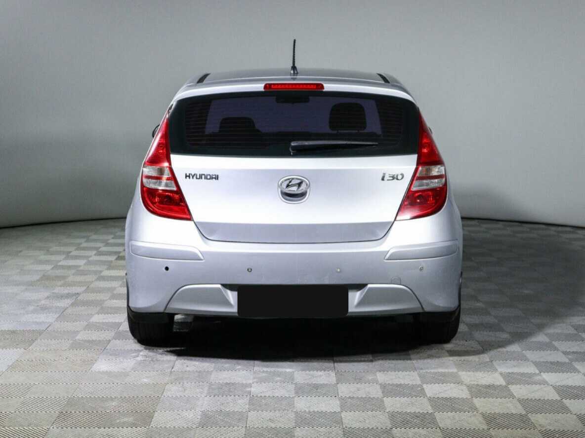 Hyundai i30 2010 года с пробегом. Фото: #4