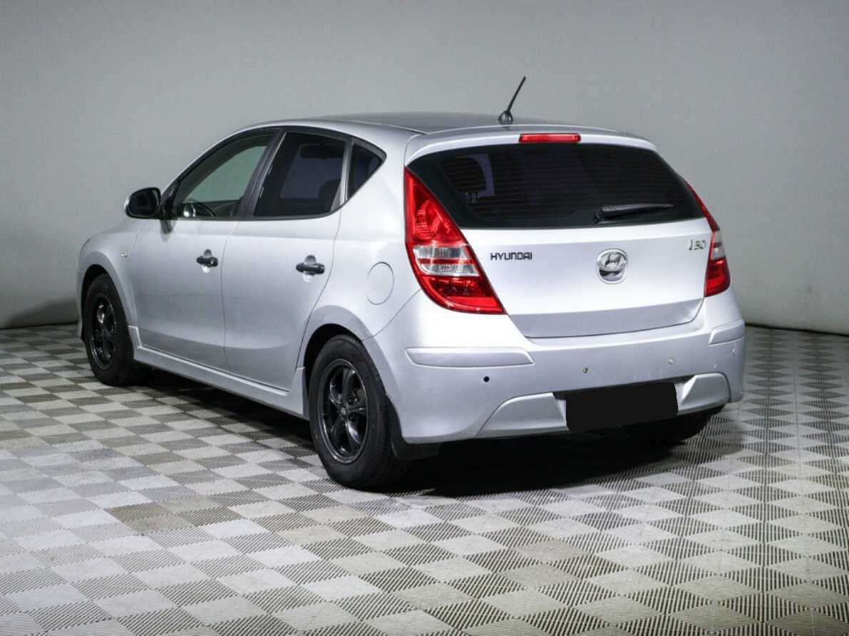 Hyundai i30 2010 года с пробегом. Фото: #5