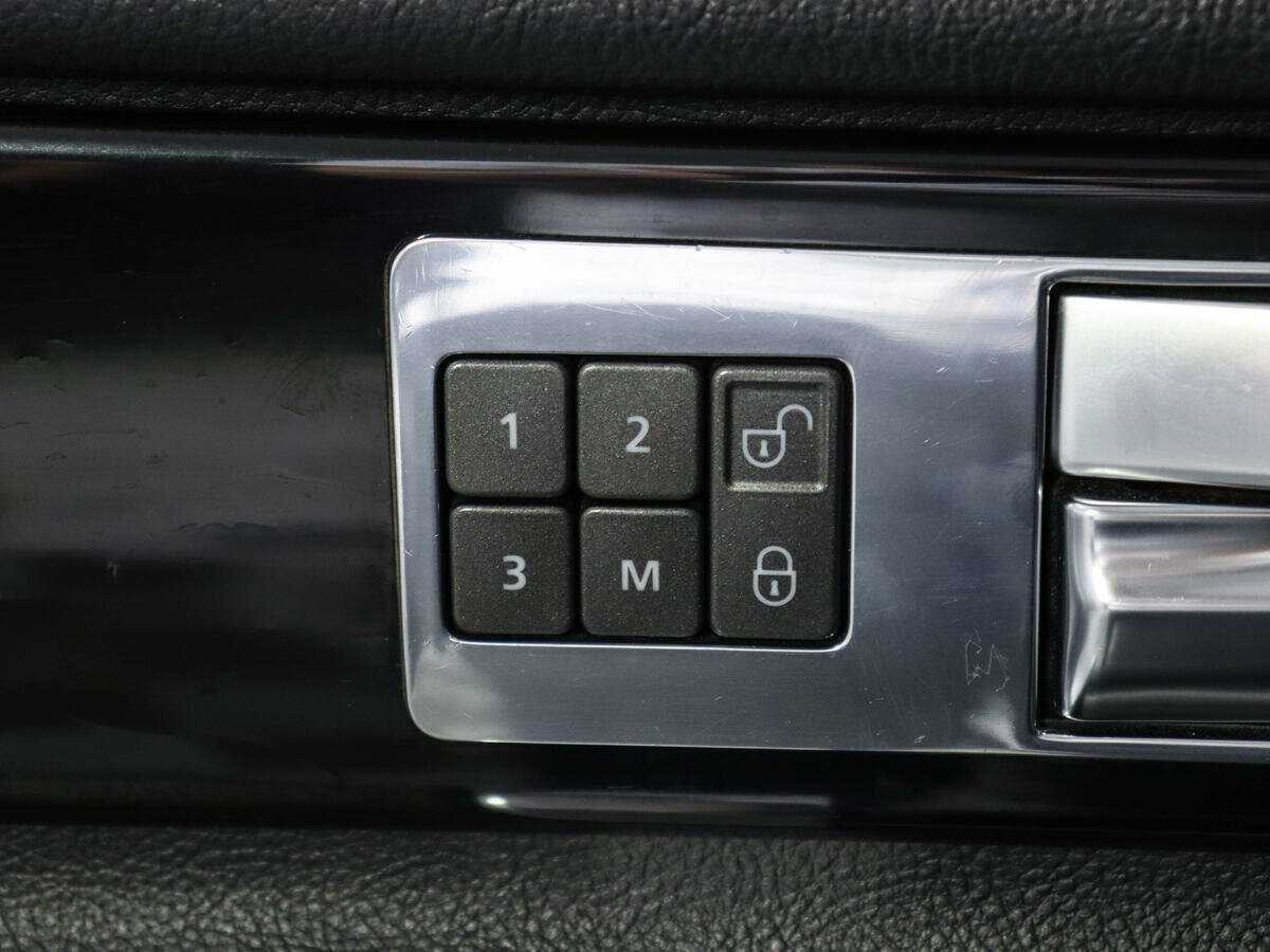 Land Rover Discovery 2013 года с пробегом. Фото: #18