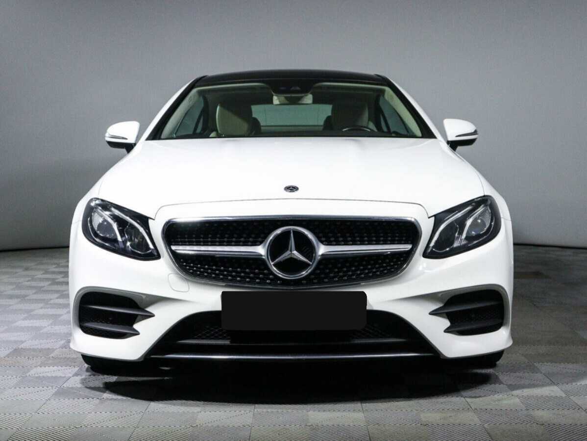 Mercedes-Benz E-Класс 2018 года с пробегом. Фото: #1
