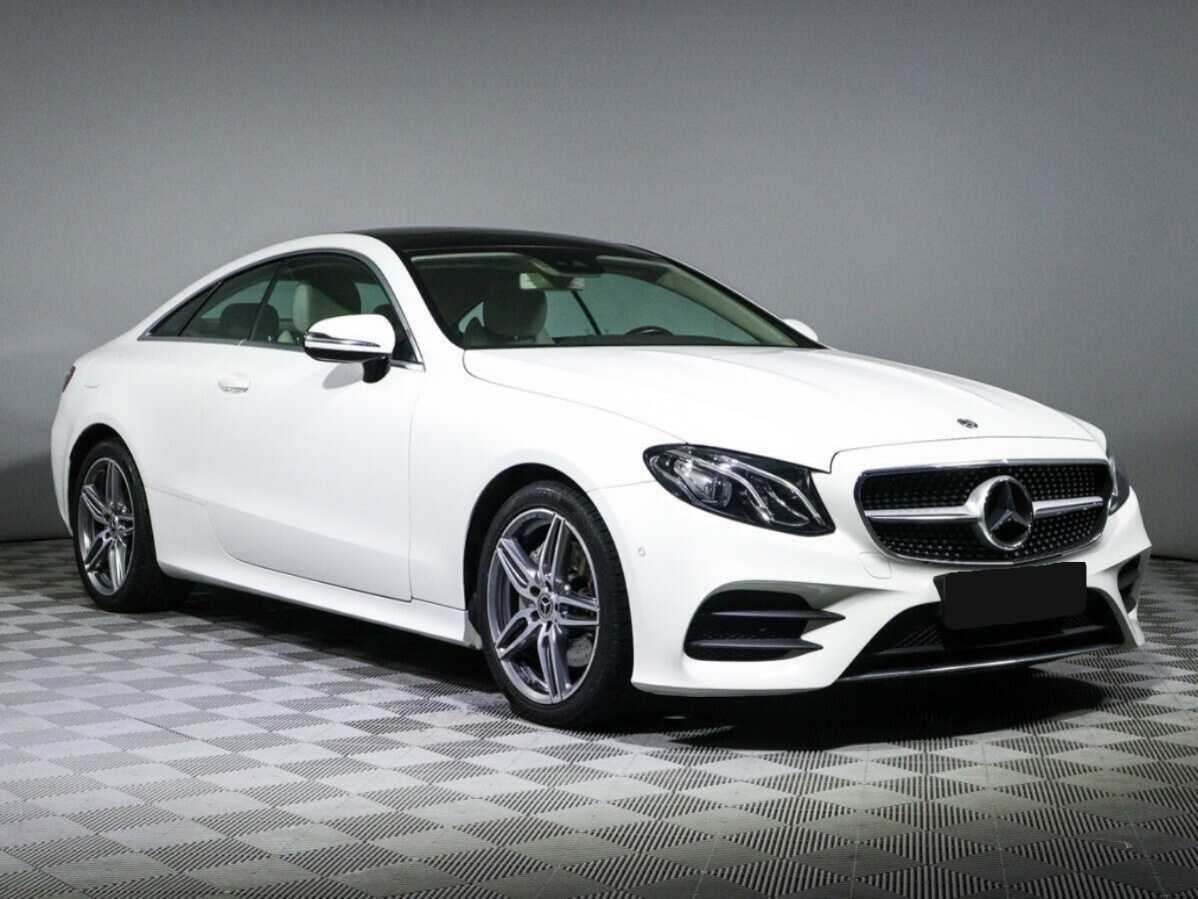 Mercedes-Benz E-Класс 2018 года с пробегом. Фото: #2