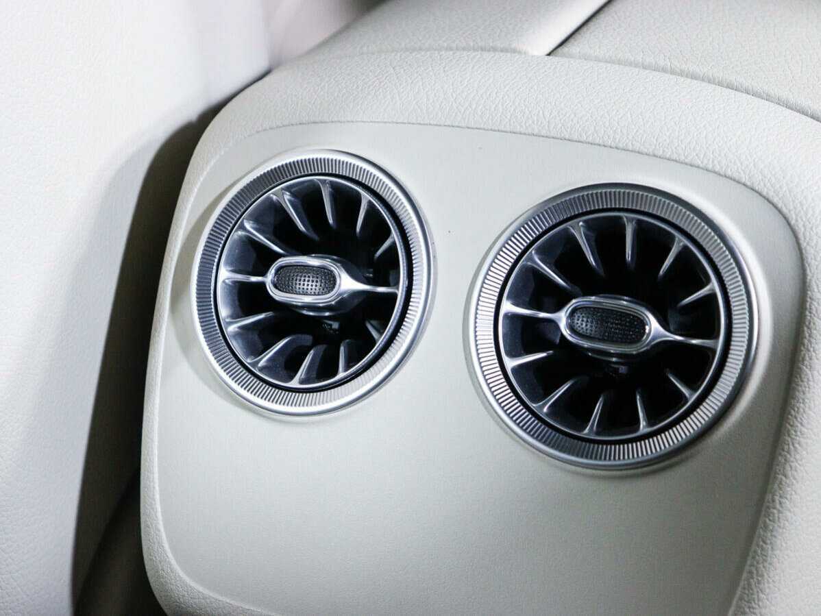 Mercedes-Benz E-Класс 2018 года с пробегом. Фото: #15