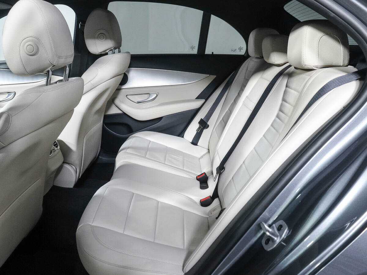 Mercedes-Benz E-Класс 2018 года с пробегом. Фото: #7