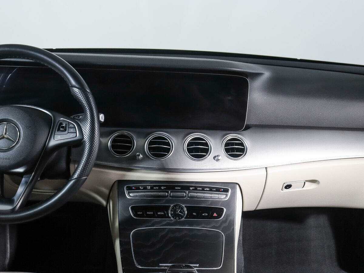 Mercedes-Benz E-Класс 2018 года с пробегом. Фото: #10