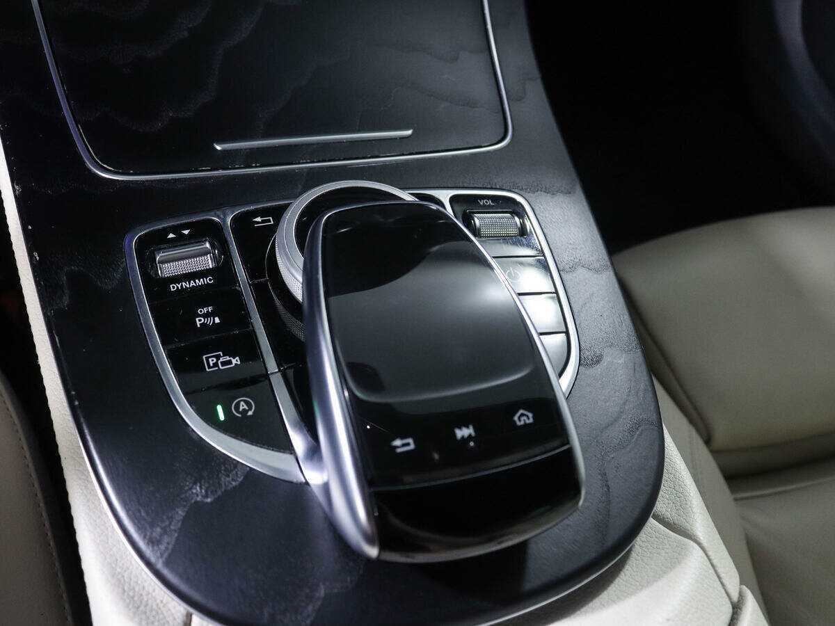 Mercedes-Benz E-Класс 2018 года с пробегом. Фото: #12