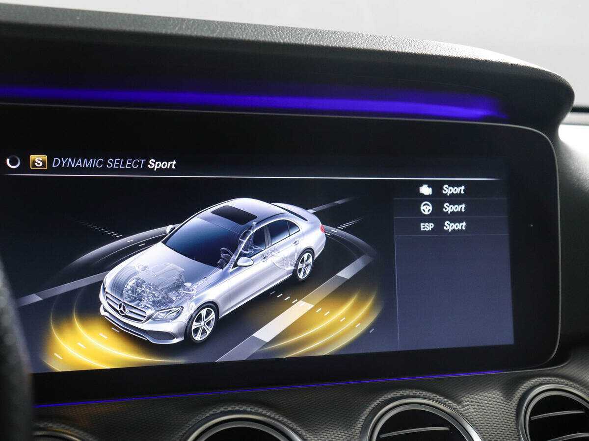 Mercedes-Benz E-Класс 2018 года с пробегом. Фото: #18