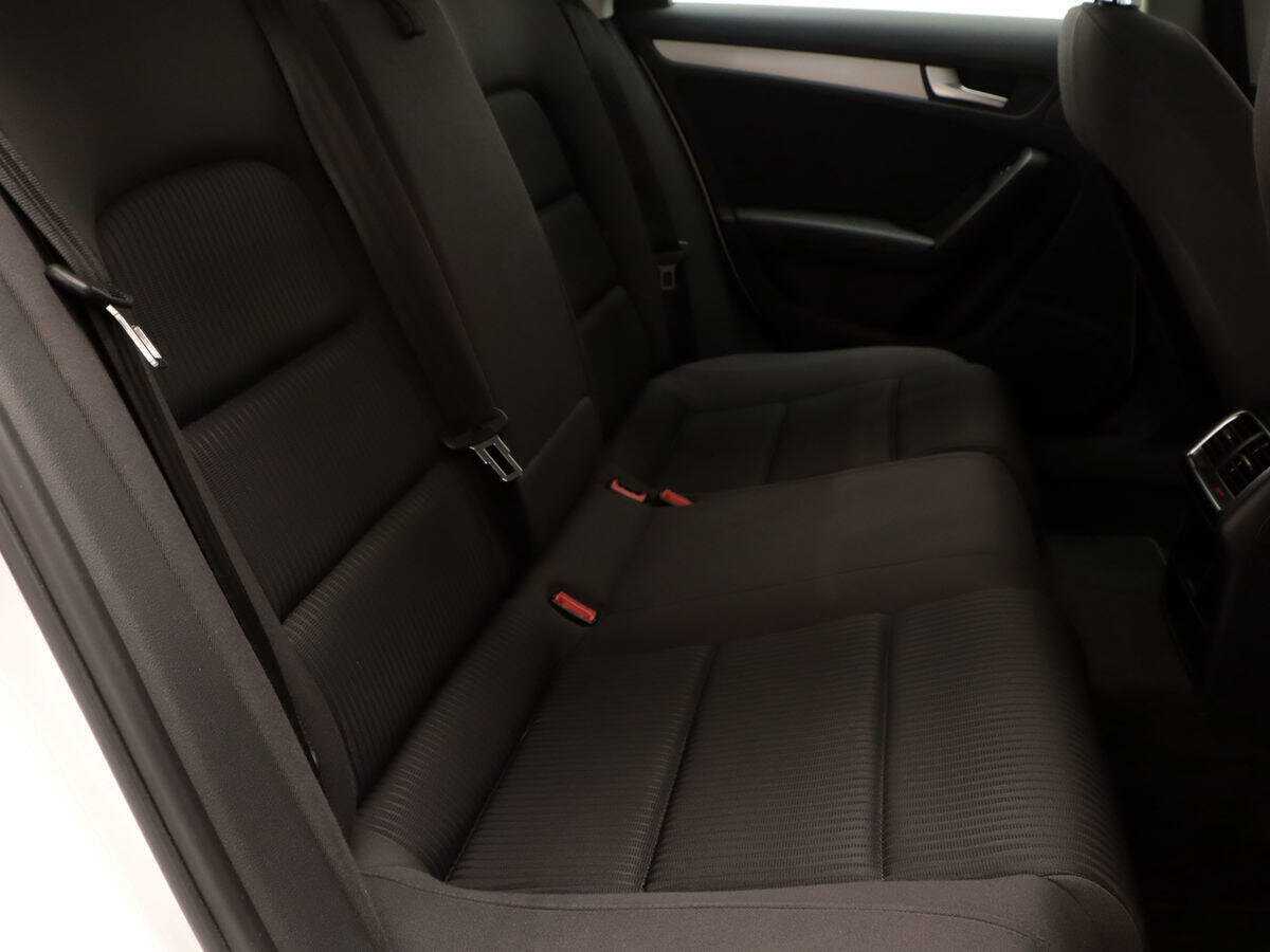 Audi A4 2010 года с пробегом. Фото: #7