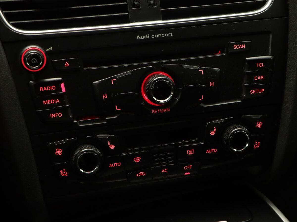 Audi A4 2010 года с пробегом. Фото: #12