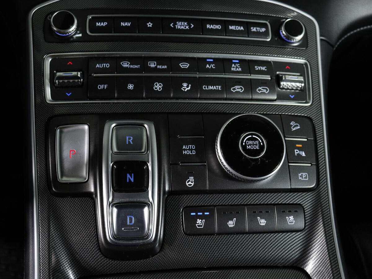 Hyundai Santa Fe 2021 года с пробегом. Фото: #23