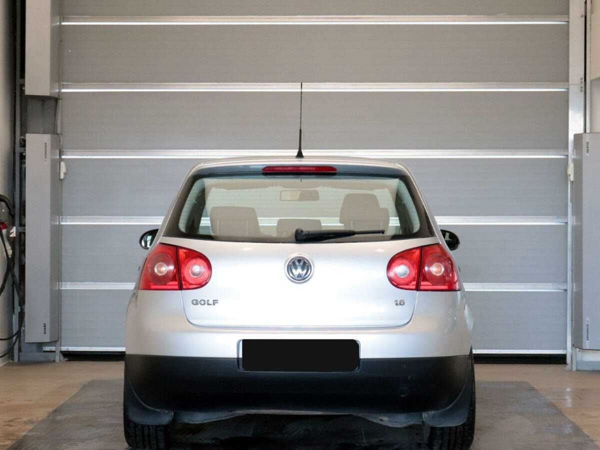 Volkswagen Golf 2007 года с пробегом. Фото: #4