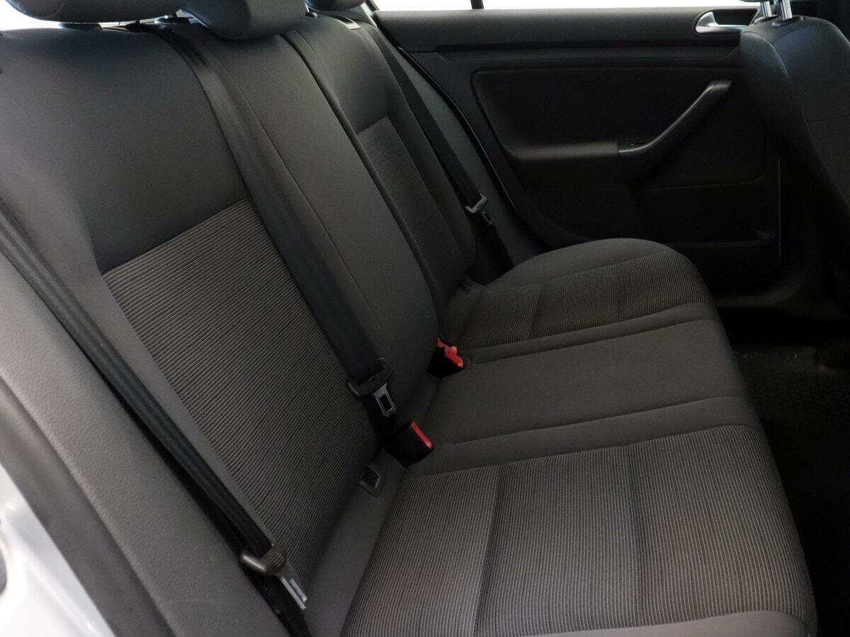 Volkswagen Golf 2007 года с пробегом. Фото: #7