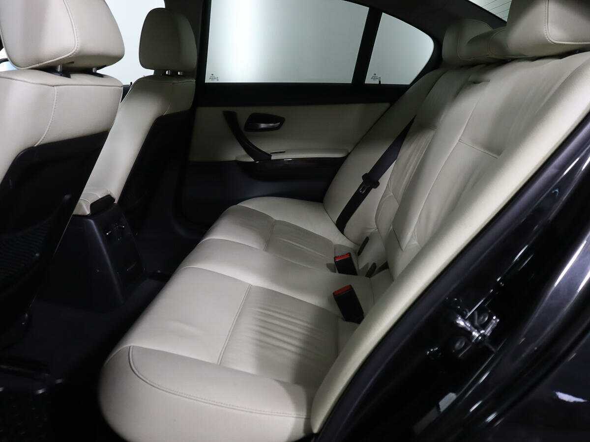 BMW 3 серии 2005 года с пробегом. Фото: #8