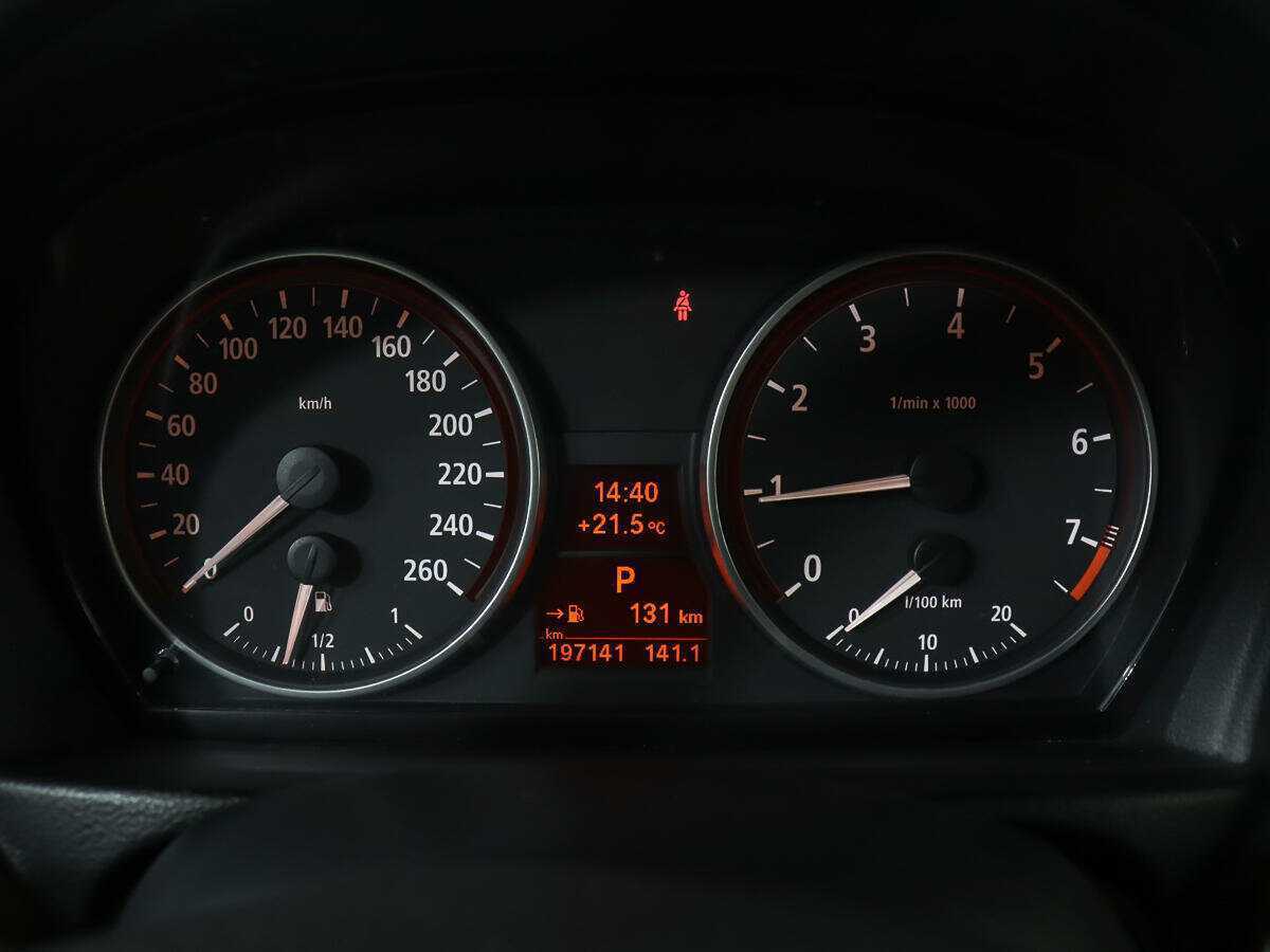 BMW 3 серии 2005 года с пробегом. Фото: #9