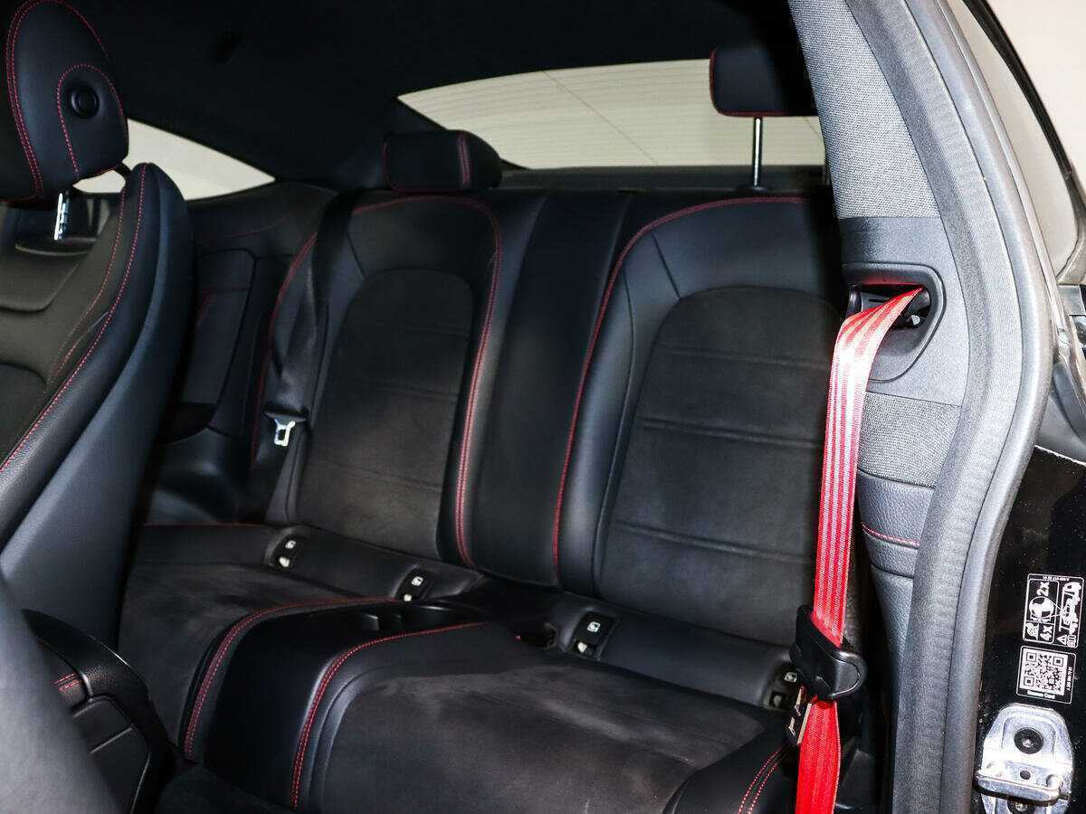 Mercedes-Benz C-Класс AMG 2019 года с пробегом. Фото: #9