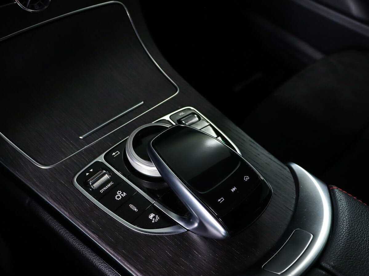 Mercedes-Benz C-Класс AMG 2019 года с пробегом. Фото: #19