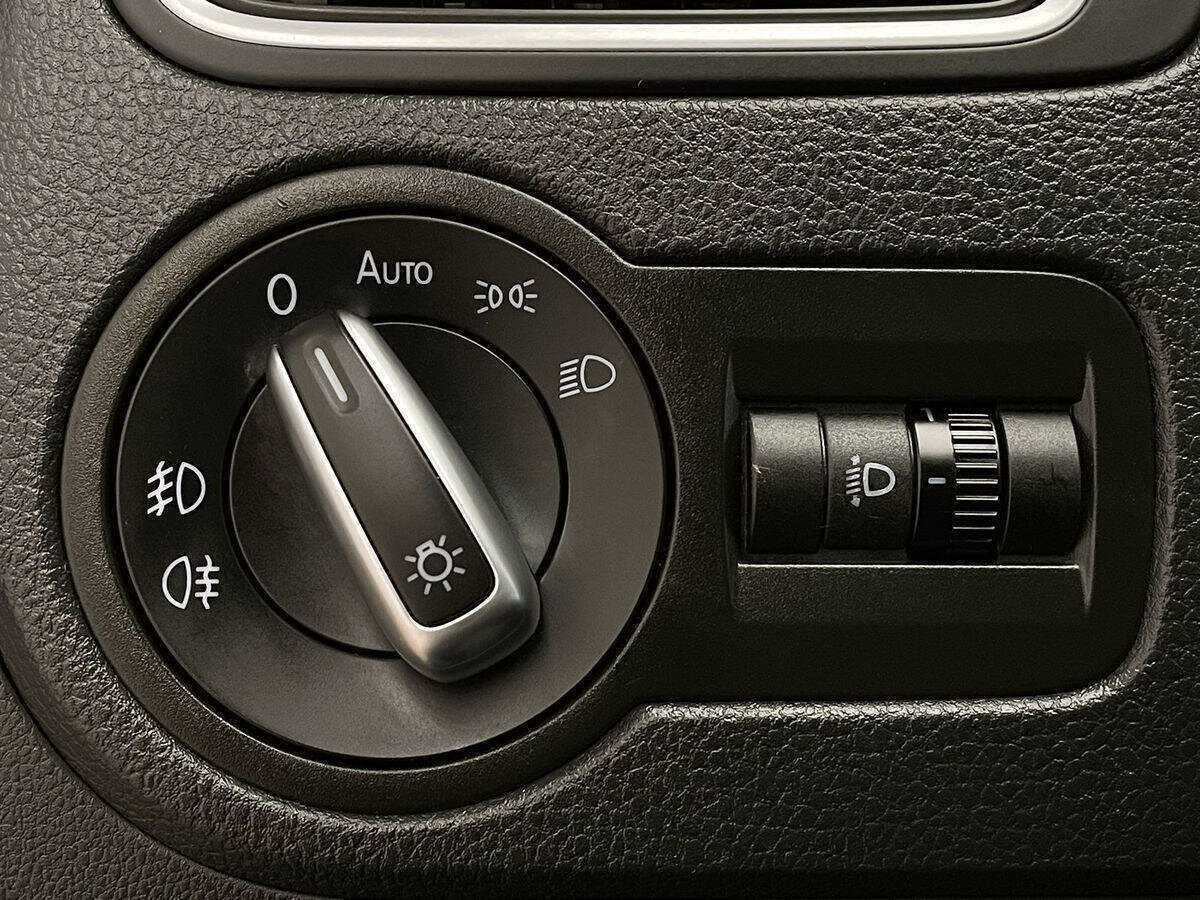 Б/У Фольксваген Поло 2018 года. Фото: #13