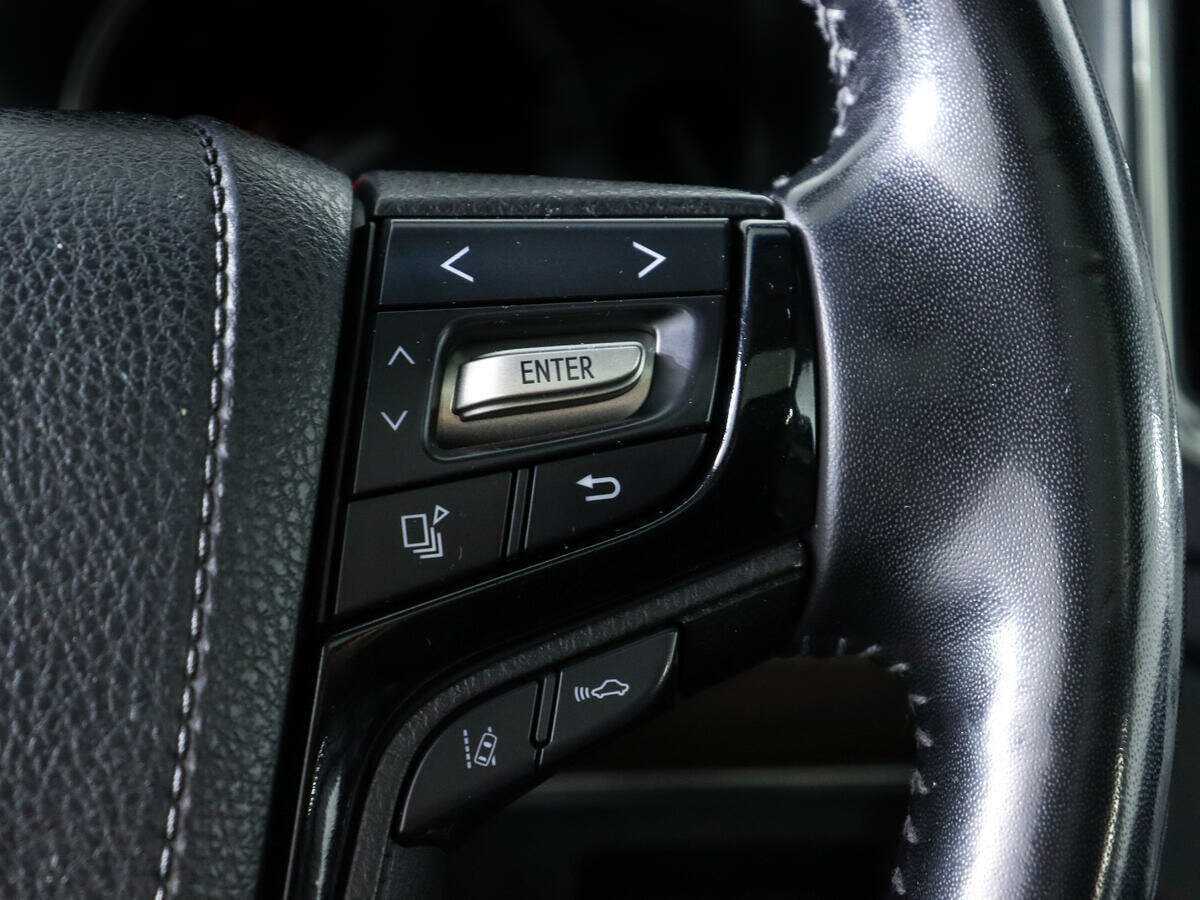 Toyota Land Cruiser 2018 года с пробегом. Фото: #24