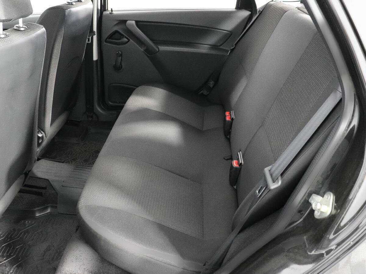 Б/У Лада (ВАЗ) Гранта 2015 года. Фото: #10