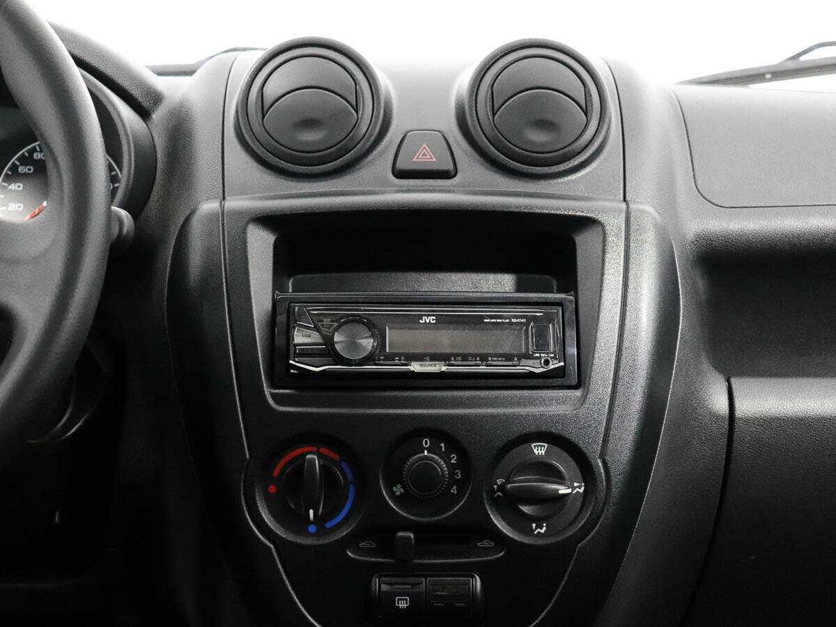 Б/У Лада (ВАЗ) Гранта 2015 года. Фото: #13