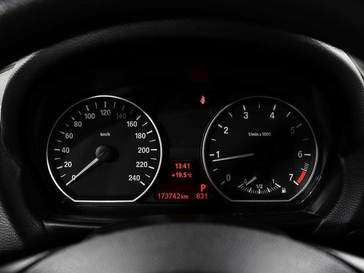 BMW 1 серии 2008 года с пробегом. Фото: #10