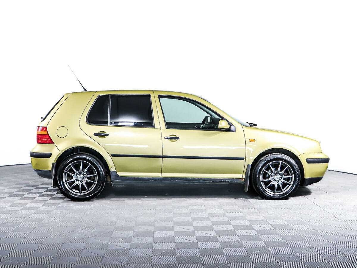Volkswagen Golf 1999 года с пробегом. Фото: #3