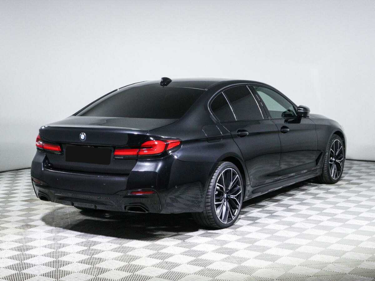 BMW 5 серии 2021 года с пробегом. Фото: #4