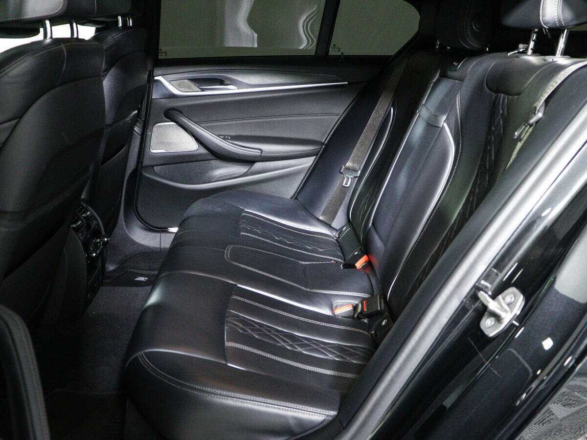 BMW 5 серии 2021 года с пробегом. Фото: #9