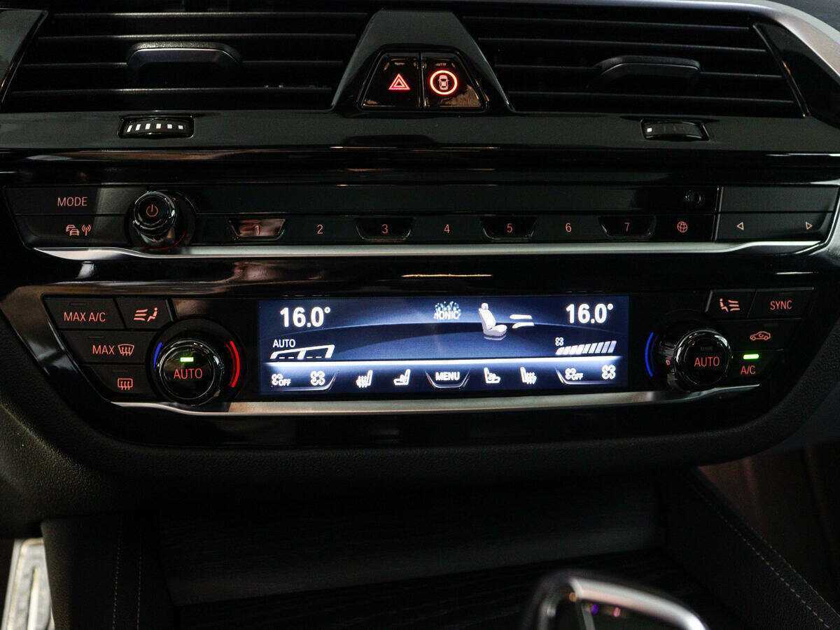 BMW 5 серии 2021 года с пробегом. Фото: #24