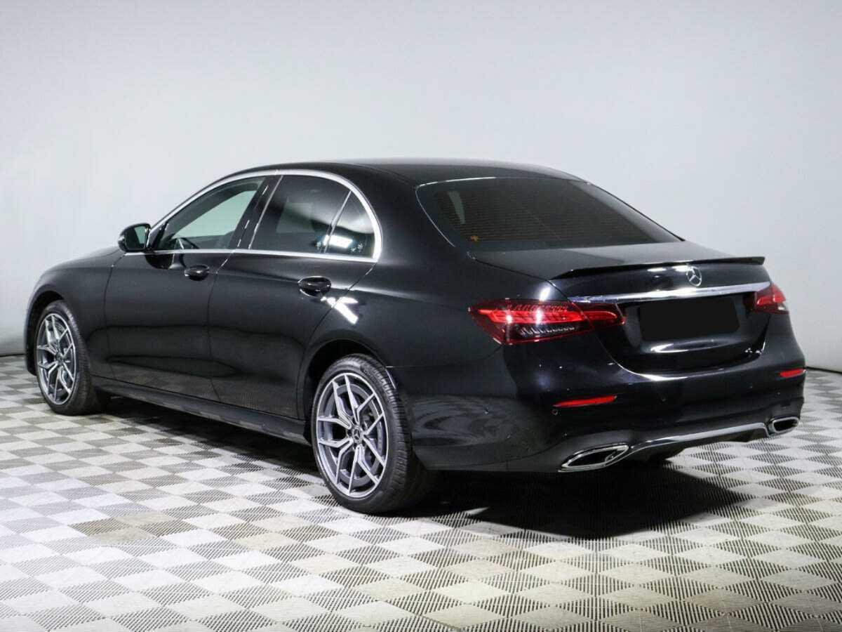 Mercedes-Benz E-Класс 2020 года с пробегом. Фото: #4
